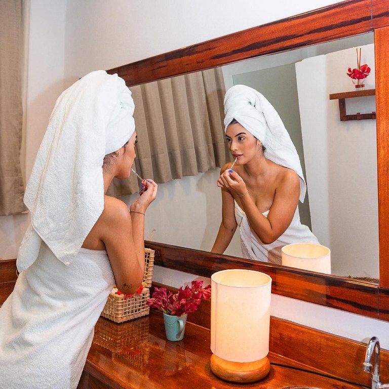 Canoe Ecolodge House